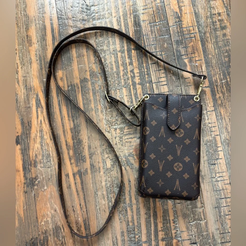 Crossbody Phone Bag - Picture 9 of 9